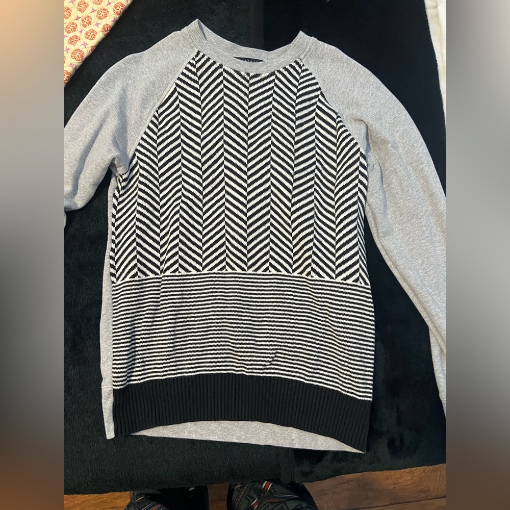 Men’s sweater